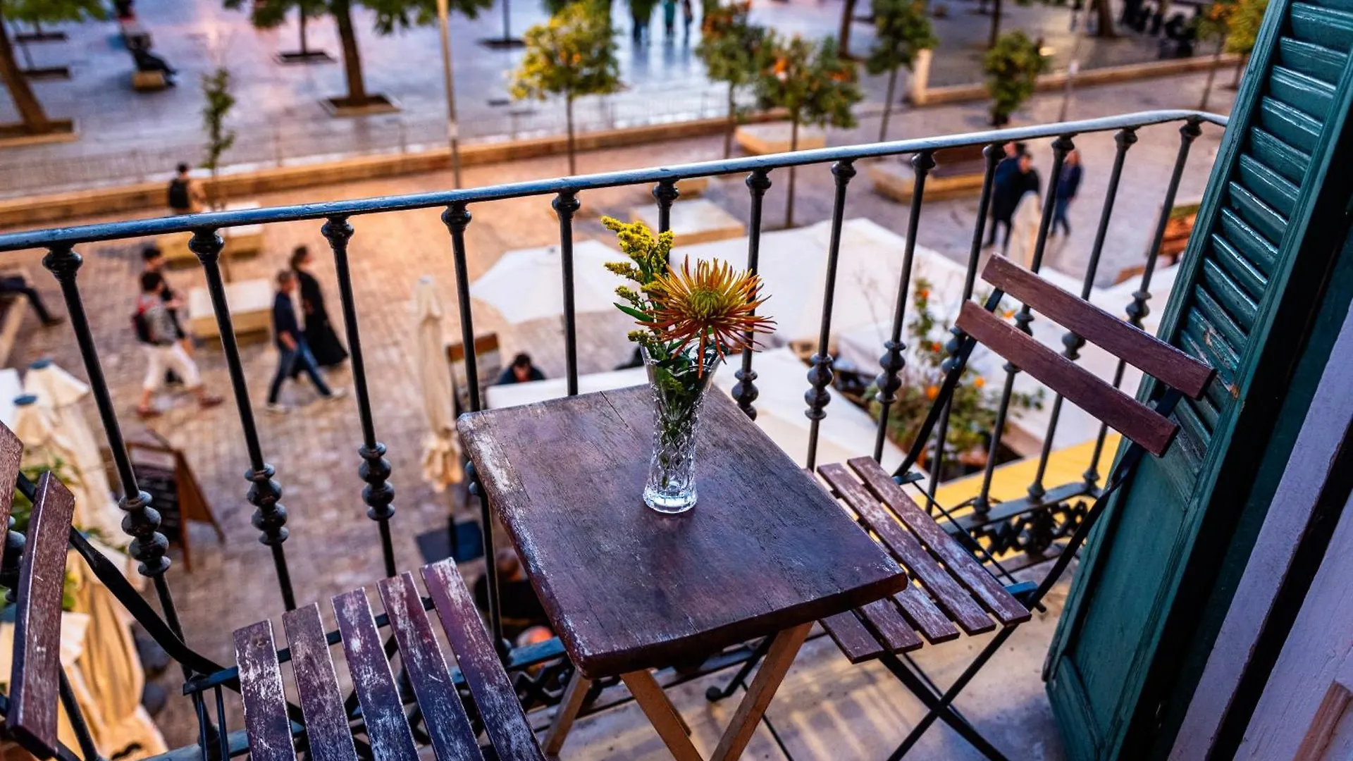 Private Rooms In Historic Building On The Square マラガ