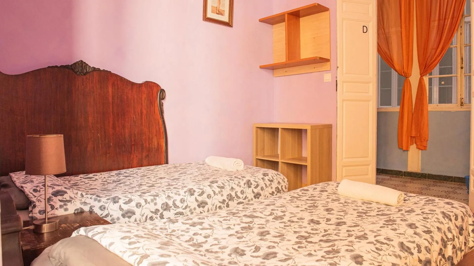 Private Rooms In Historic Building On The Square Malaga Homestay