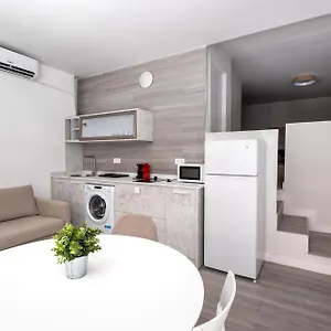 https://premium-malagueta-suite.1costadelsol.com