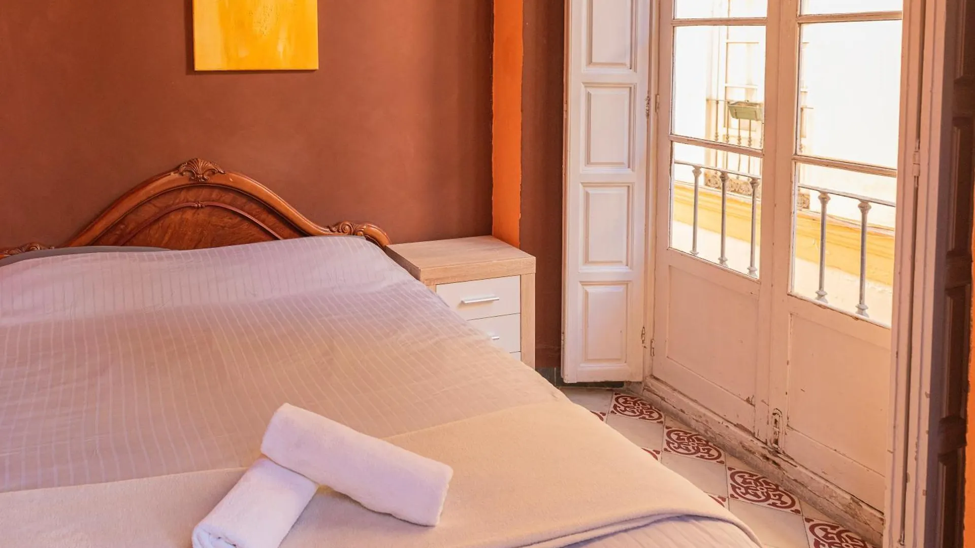 Private Rooms In Historic Building On The Square Málaga 0*,  İspanya